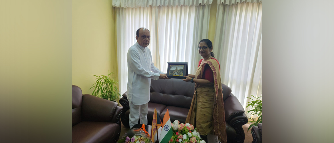  AHC Dr. Athira S. called on H.E. Lakshman Yapa Abeywardana , Hon'ble Governor of North Western Province on 31 May 2023